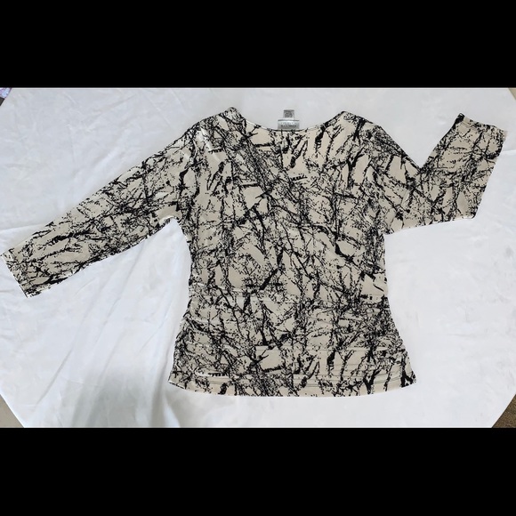 Chico’s shirt - Picture 2 of 4